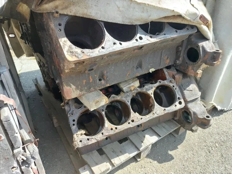 Блок цилиндров Зил-130 в сборе с картером сцепления (130-1002006-Б)-4