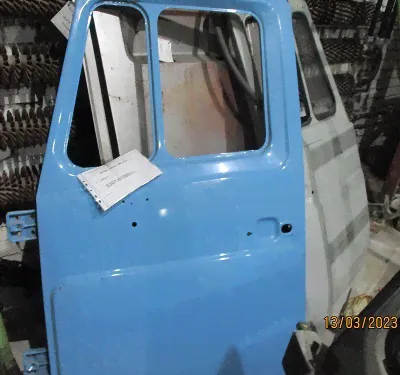 Дверь левая ЗИЛ-5301/ЗИЛ 4331/ /5301-6100011
